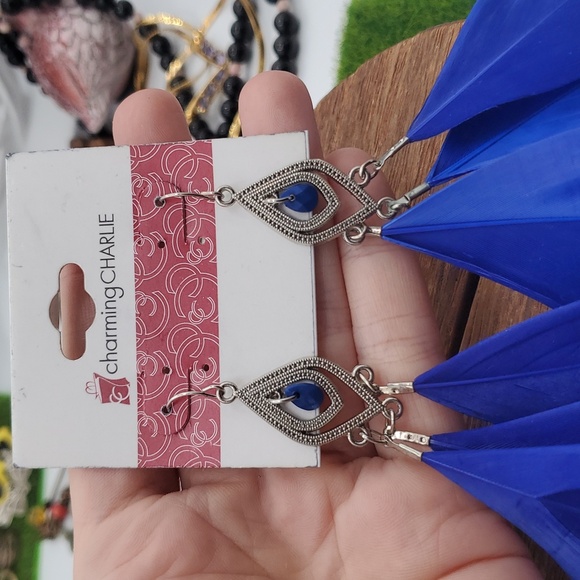 Charming Charlie Royal Blue Feather Earrings E1027 - Picture 2 of 2